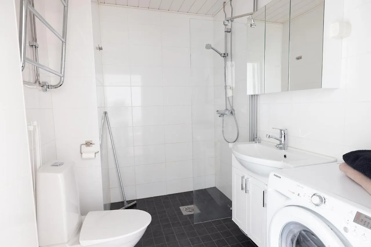 2Ndhomes Cozy And Quiet 2Br Apartment By The Esplanade Park Helsinki 0*,  Finland