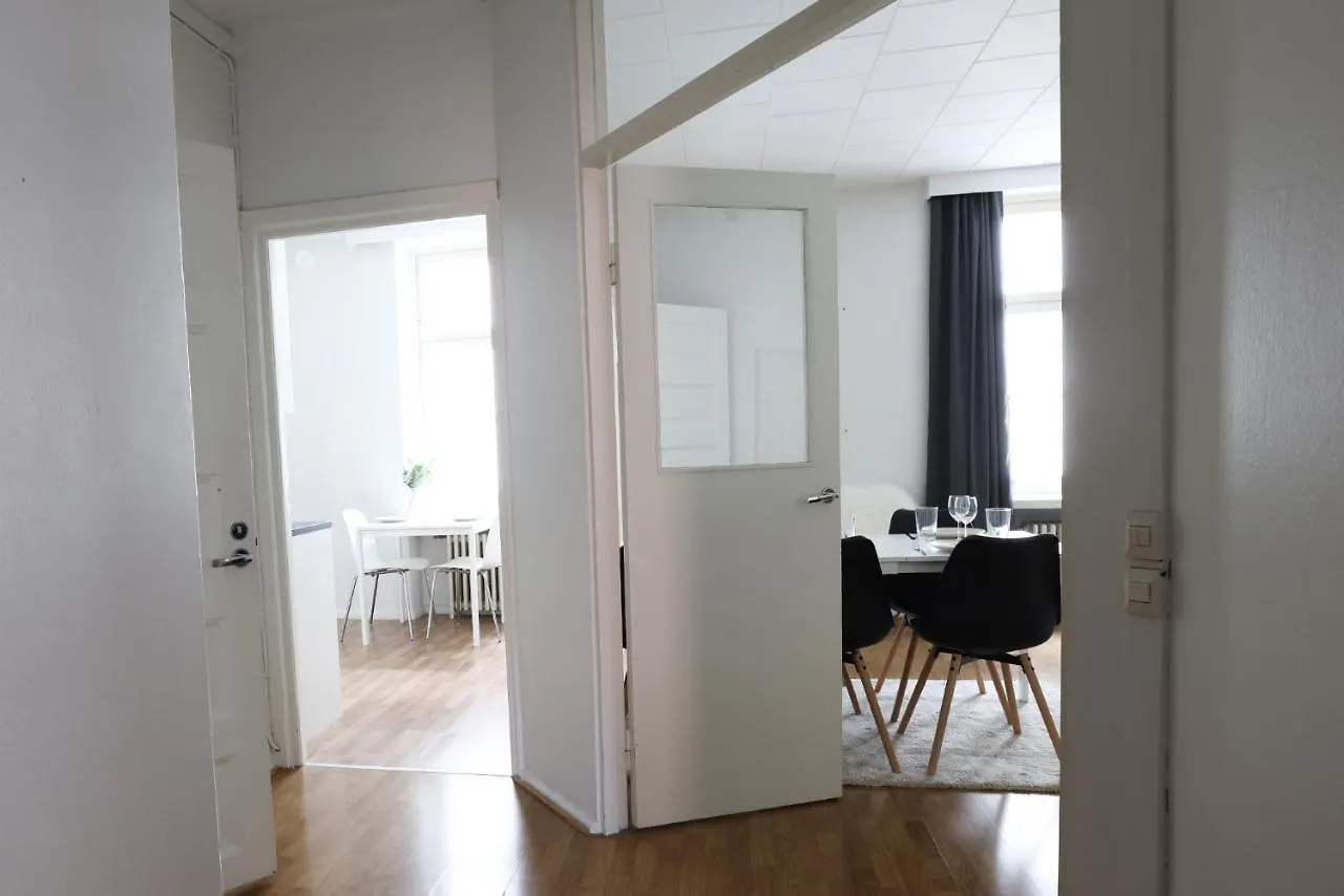 2Ndhomes Cozy And Quiet 2Br Apartment By The Esplanade Park Helsinki
